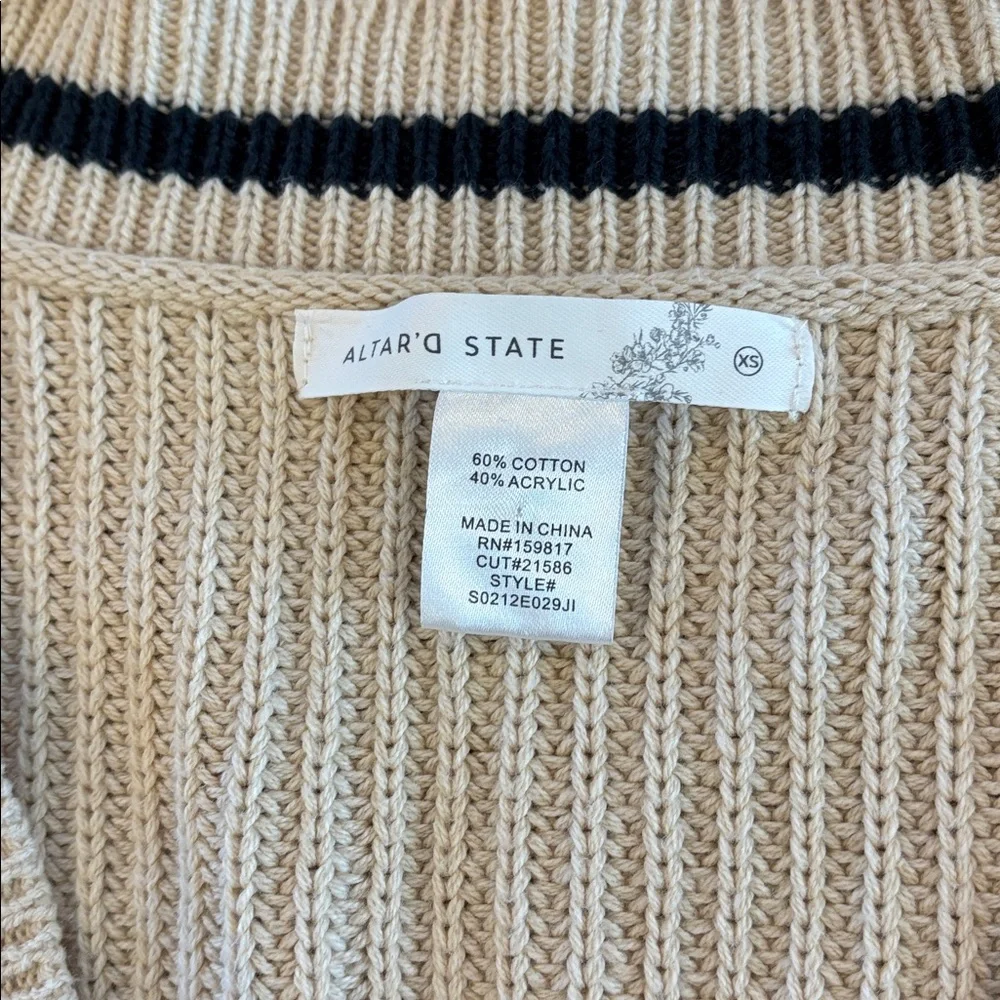 Altar’d State Talia Cable Knit Cardigan Pockets XS Folklore Taylor Swift Sweater - Picture 5 of 8